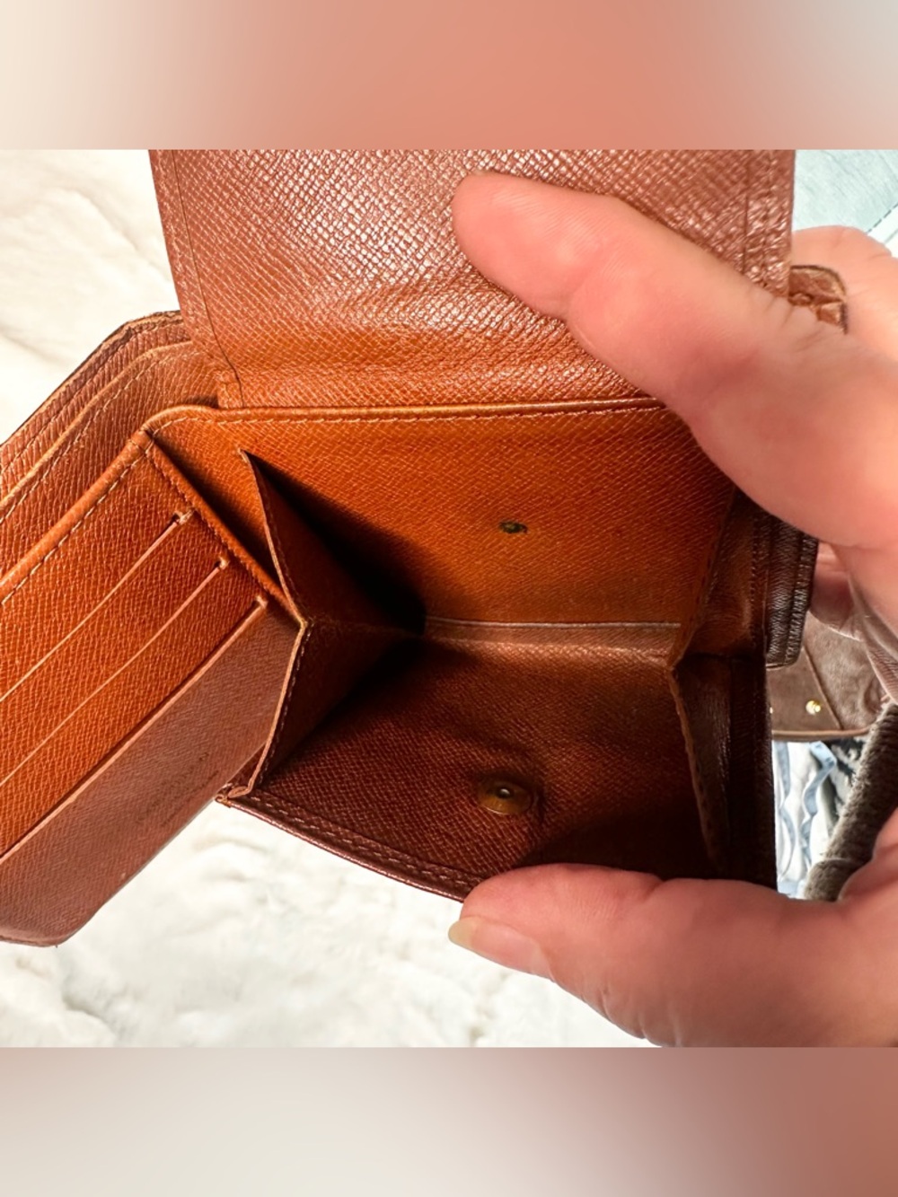 *LOUIS VUITTON* Marco Monogram Leather Men's Wallet - Picture 5 of 12